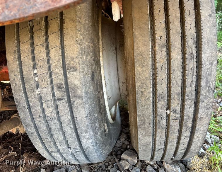 image for item DW7091 Morbark 1200XL tub grinder