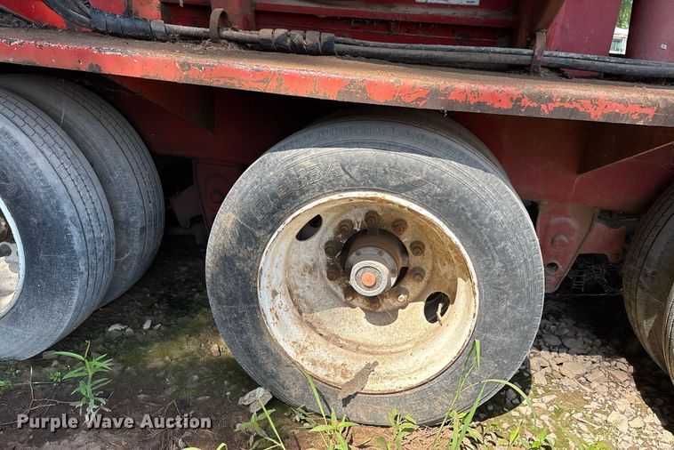 image for item DW7091 Morbark 1200XL tub grinder