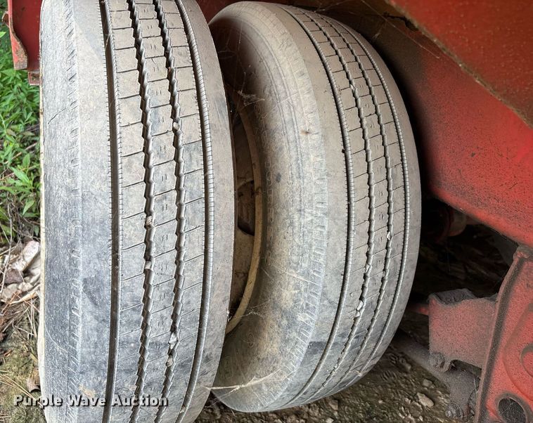 image for item DW7091 Morbark 1200XL tub grinder