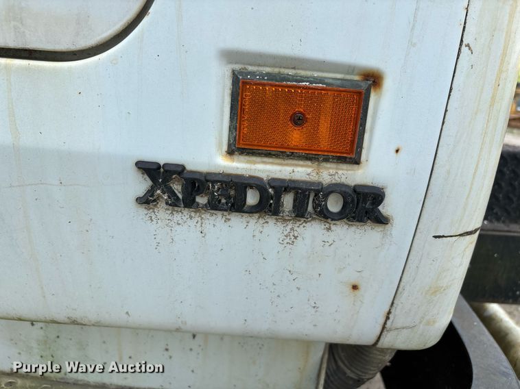 image for item DW7094 1997 Volvo Xpeditor refuse truck