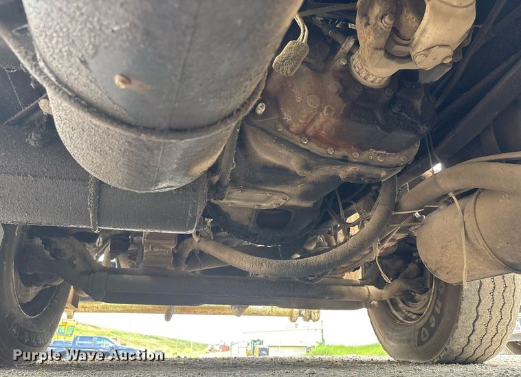 image for item DW7094 1997 Volvo Xpeditor refuse truck