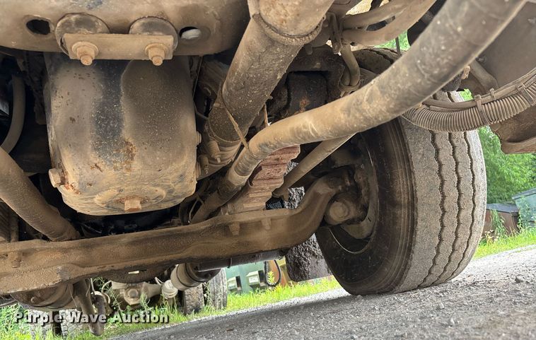 image for item DW7094 1997 Volvo Xpeditor refuse truck