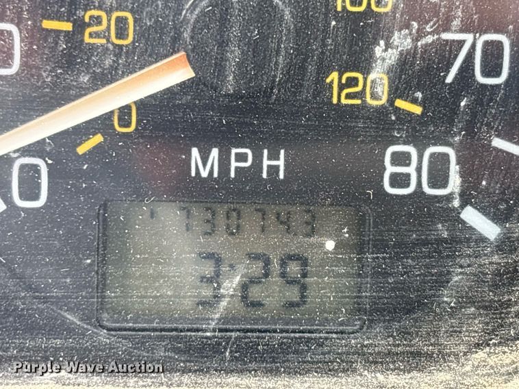 image for item DW7094 1997 Volvo Xpeditor refuse truck