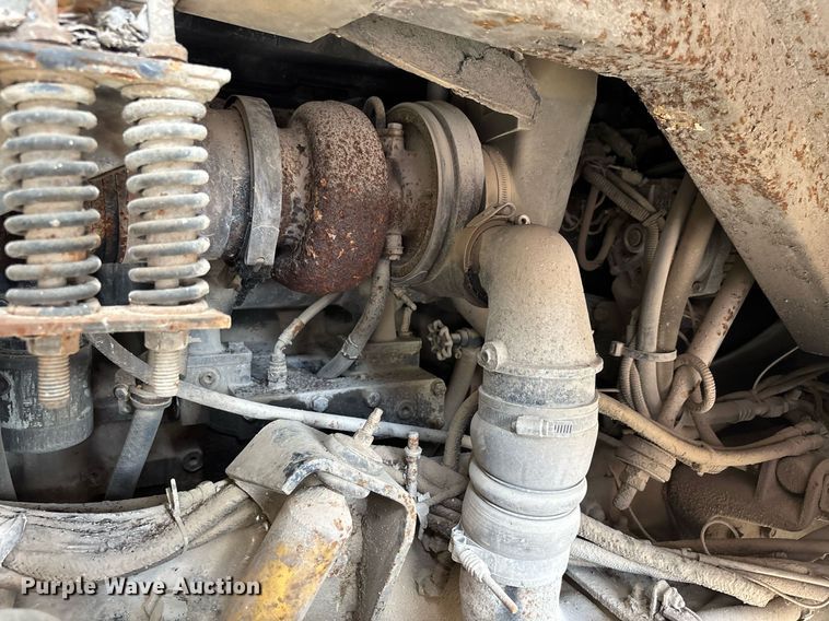 image for item DW7094 1997 Volvo Xpeditor refuse truck