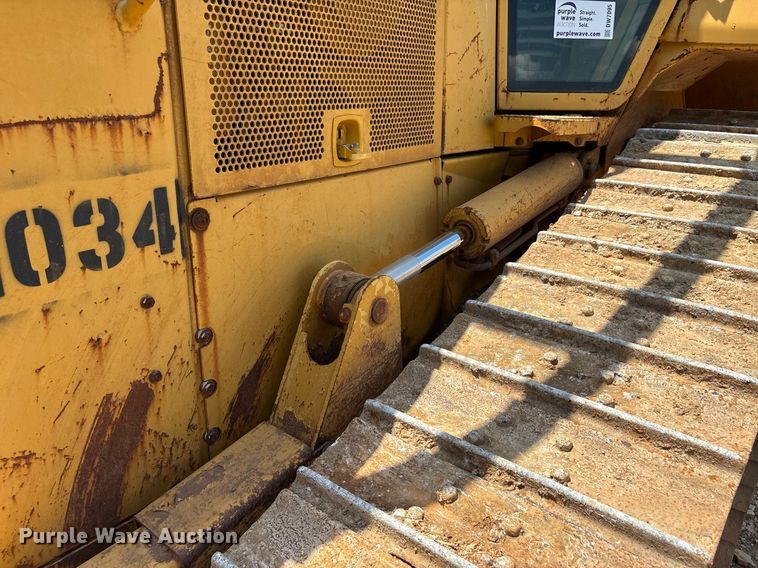 image for item DW7095 2006 Caterpillar D5N XL dozer