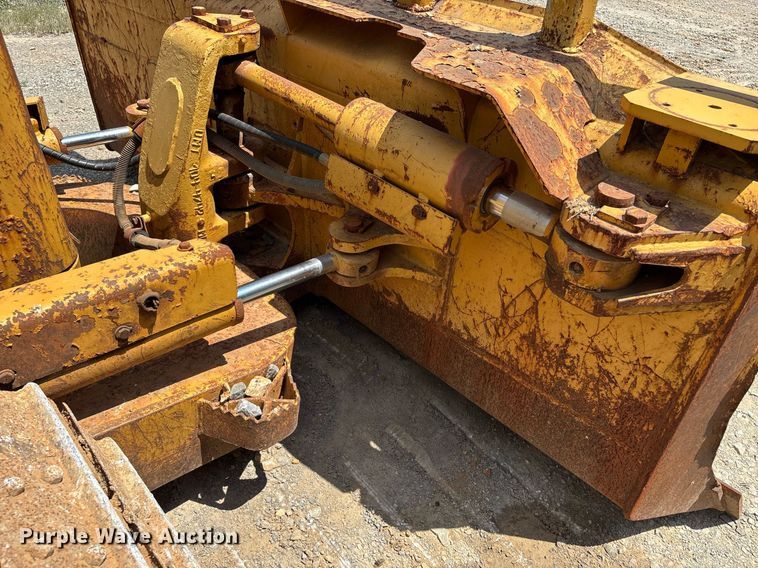 image for item DW7095 2006 Caterpillar D5N XL dozer