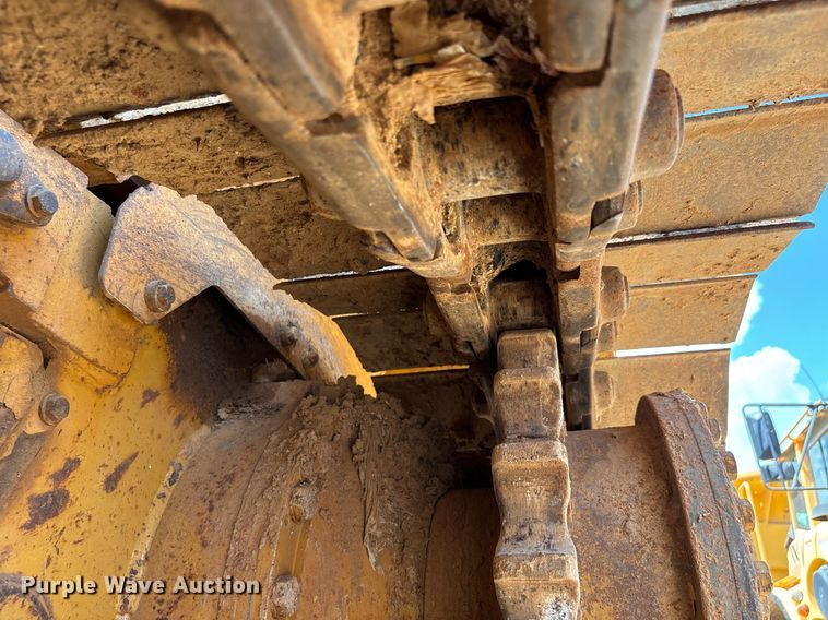 image for item DW7095 2006 Caterpillar D5N XL dozer