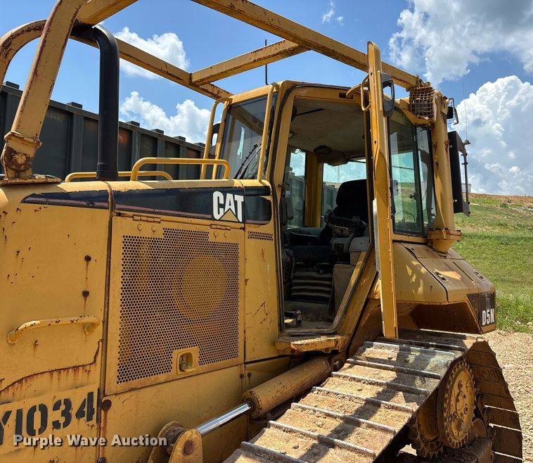 image for item DW7095 2006 Caterpillar D5N XL dozer