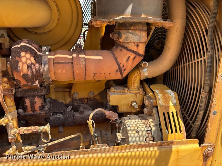 image for item DW7095 2006 Caterpillar D5N XL dozer