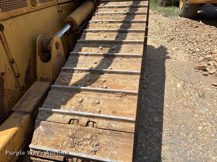 image for item DW7095 2006 Caterpillar D5N XL dozer