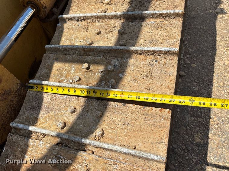 image for item DW7095 2006 Caterpillar D5N XL dozer