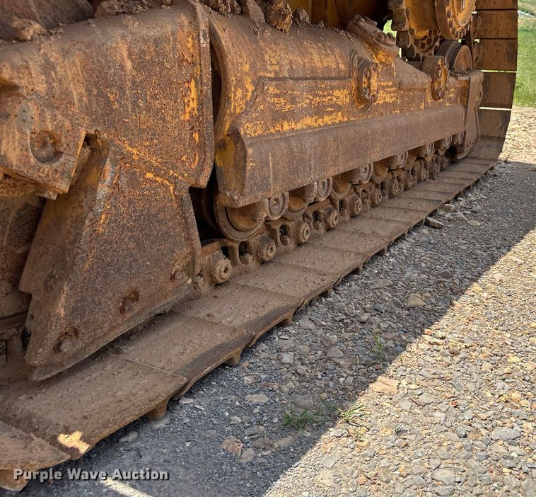 image for item DW7095 2006 Caterpillar D5N XL dozer