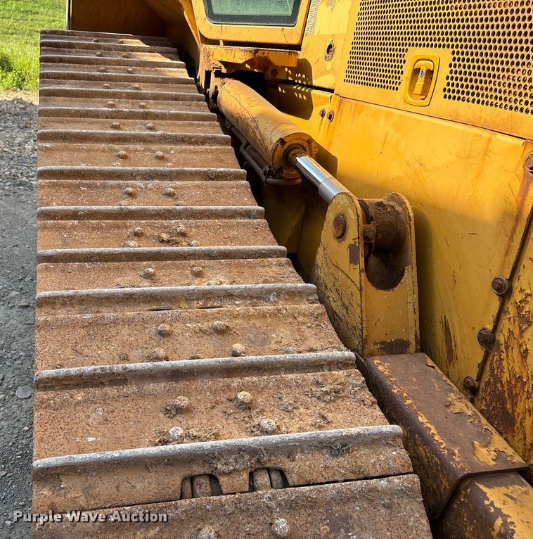 image for item DW7095 2006 Caterpillar D5N XL dozer