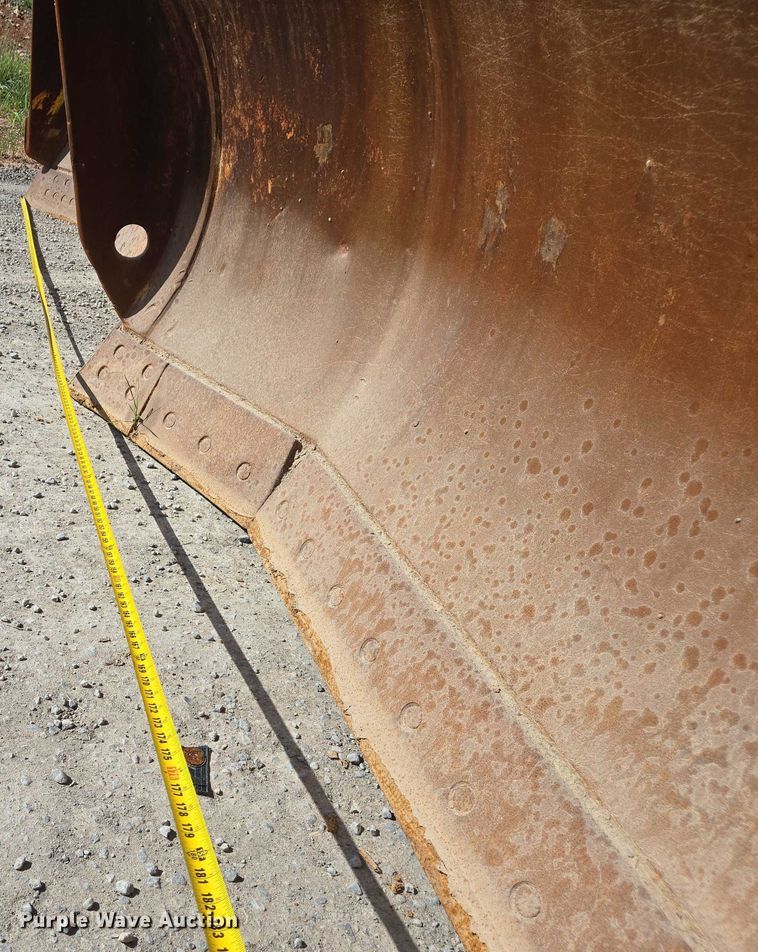 image for item DW7096 2001 Caterpillar 836G landfill compactor