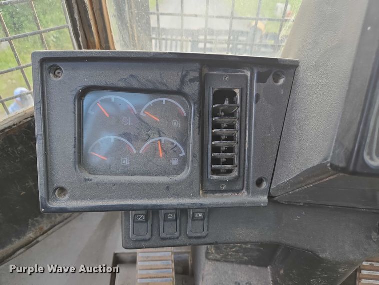 image for item DW7096 2001 Caterpillar 836G landfill compactor