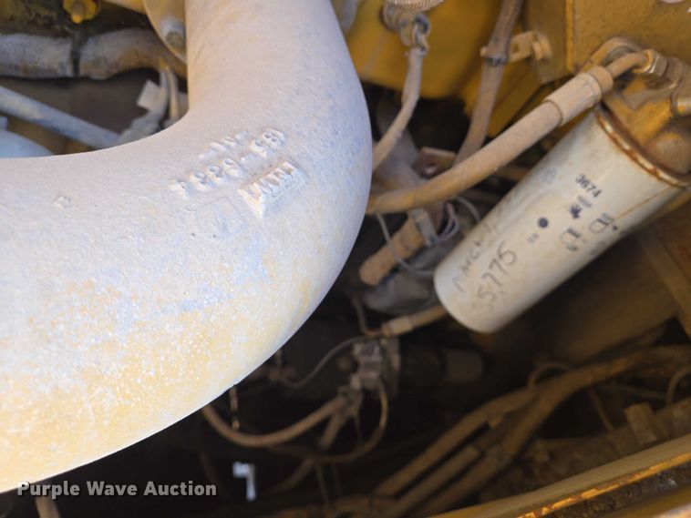 image for item DW7096 2001 Caterpillar 836G landfill compactor