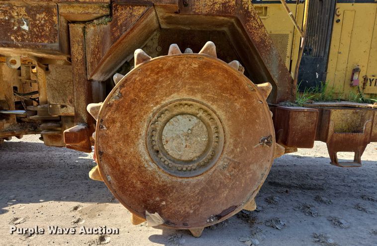 image for item DW7096 2001 Caterpillar 836G landfill compactor