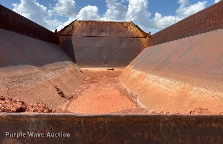 image for item DW7097 2006 John Deere 300D haul truck