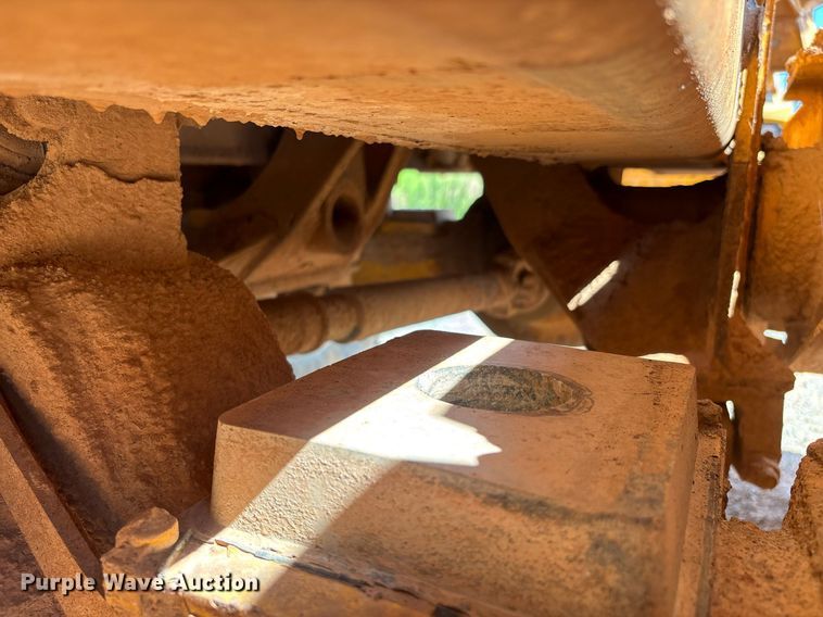 image for item DW7097 2006 John Deere 300D haul truck