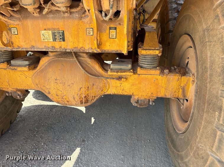 image for item DW7097 2006 John Deere 300D haul truck