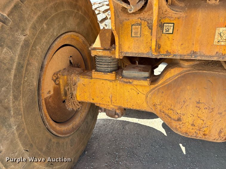 image for item DW7097 2006 John Deere 300D haul truck