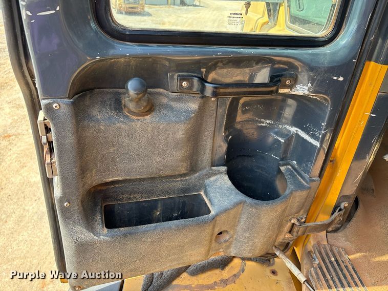 image for item DW7097 2006 John Deere 300D haul truck