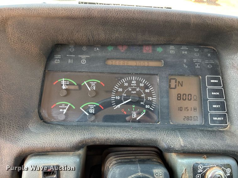 image for item DW7097 2006 John Deere 300D haul truck