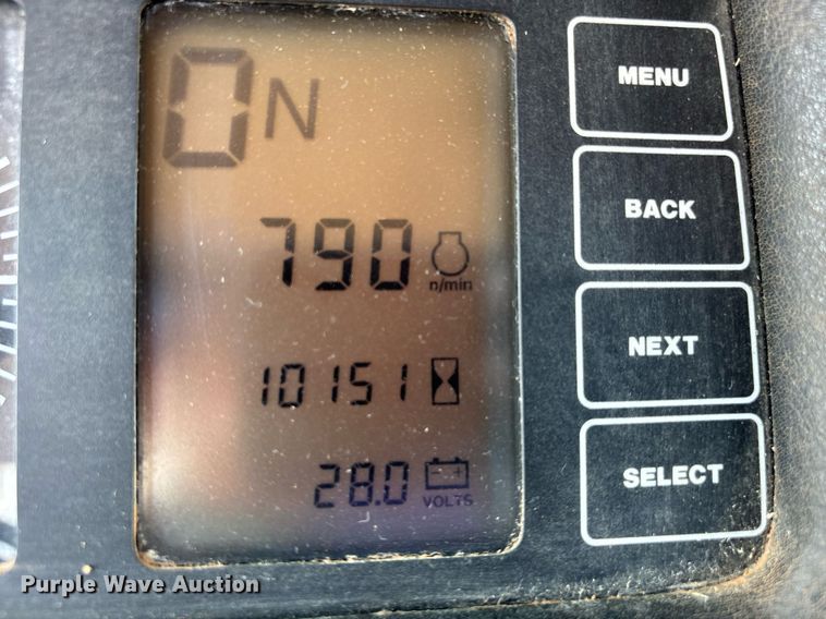 image for item DW7097 2006 John Deere 300D haul truck