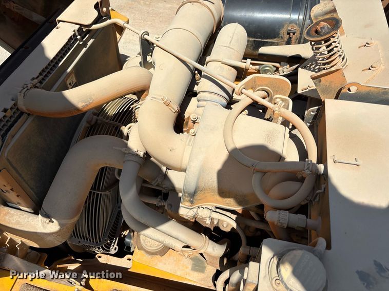 image for item DW7097 2006 John Deere 300D haul truck