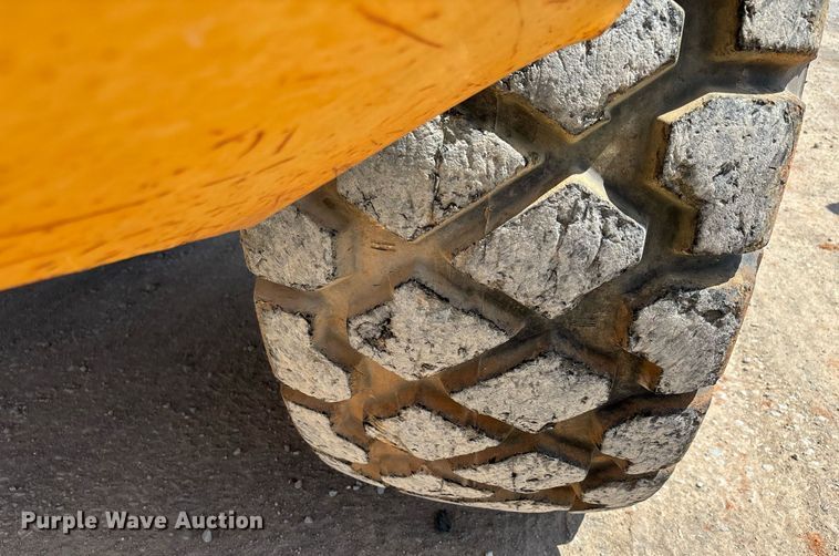 image for item DW7097 2006 John Deere 300D haul truck