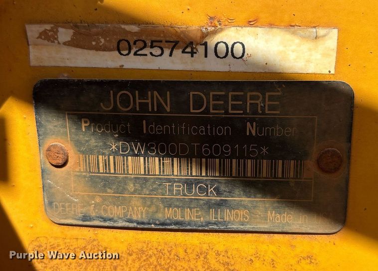 image for item DW7097 2006 John Deere 300D haul truck