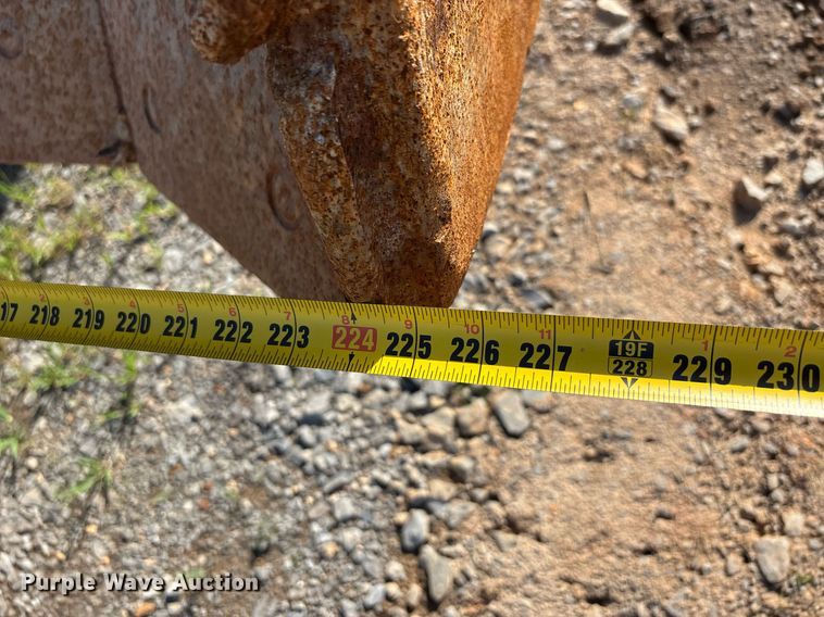 image for item DW7099 2012 Bomag BC1172RB3 landfill compactor