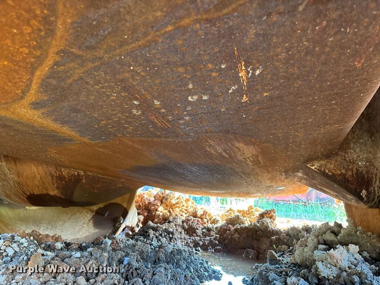 image for item DW7099 2012 Bomag BC1172RB3 landfill compactor