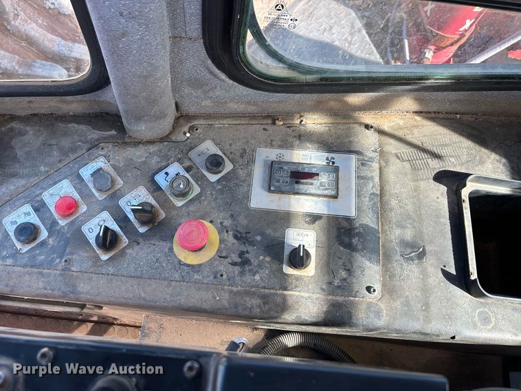 image for item DW7099 2012 Bomag BC1172RB3 landfill compactor