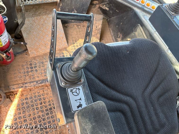 image for item DW7099 2012 Bomag BC1172RB3 landfill compactor