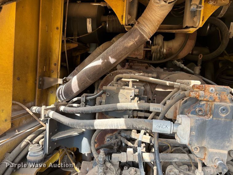 image for item DW7099 2012 Bomag BC1172RB3 landfill compactor