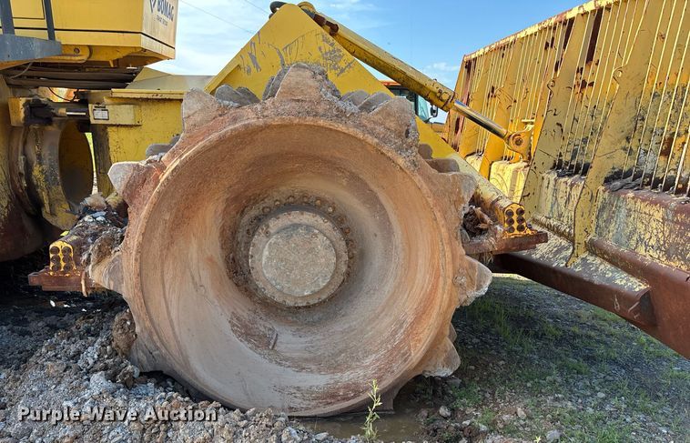 image for item DW7099 2012 Bomag BC1172RB3 landfill compactor