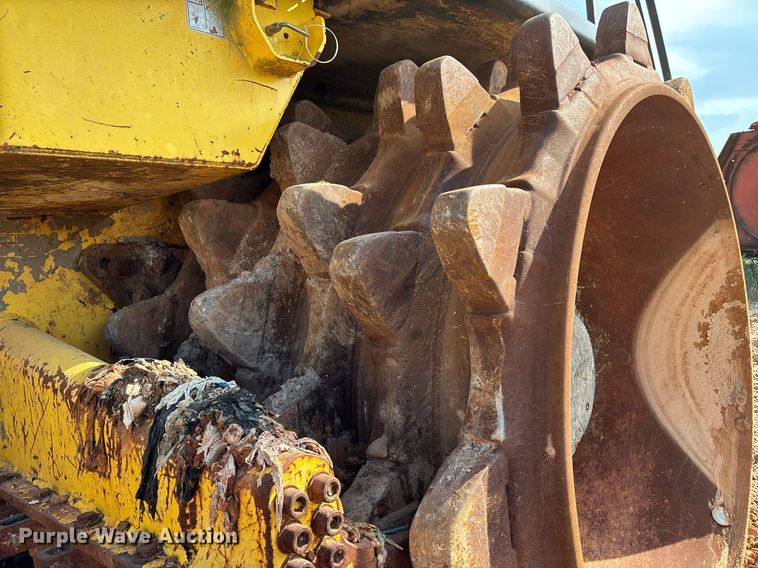 image for item DW7099 2012 Bomag BC1172RB3 landfill compactor