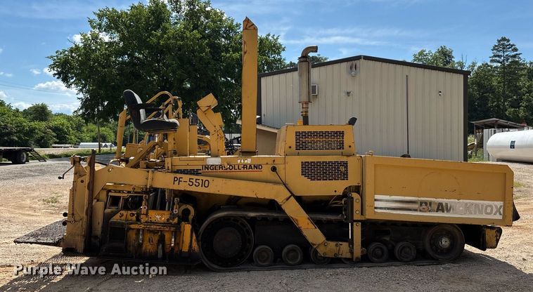 image for item DW7119 1999 Blaw-Knox PF-5510 paver