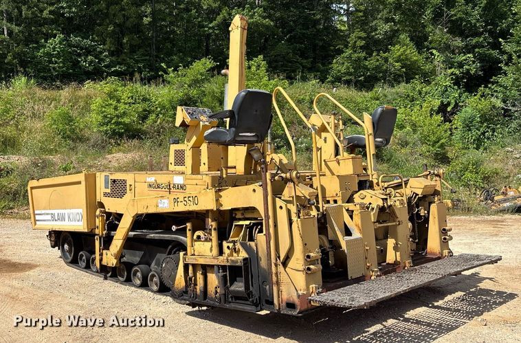 image for item DW7119 1999 Blaw-Knox PF-5510 paver