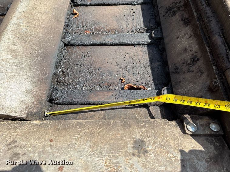 image for item DW7119 1999 Blaw-Knox PF-5510 paver