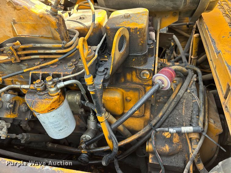 image for item DW7119 1999 Blaw-Knox PF-5510 paver