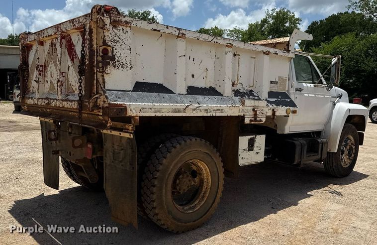 image for item DX5534 1991 Ford F800F dump truck