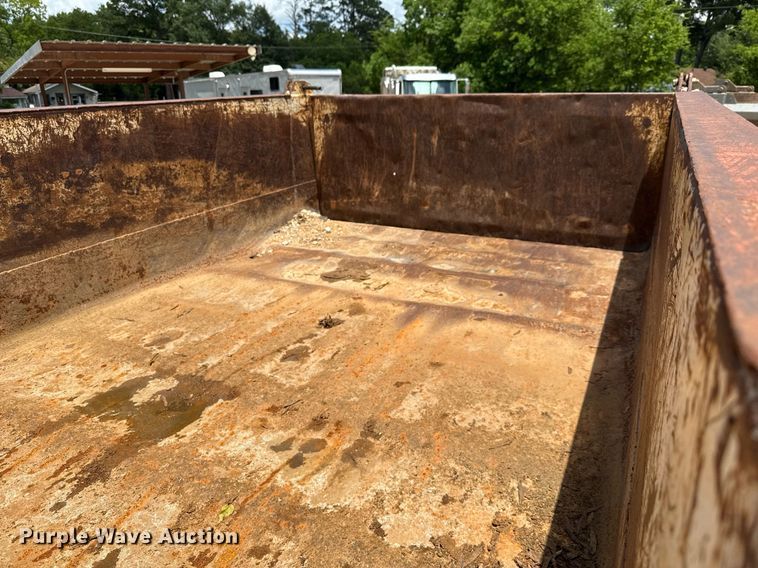 image for item DX5534 1991 Ford F800F dump truck