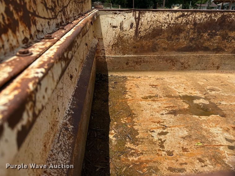 image for item DX5534 1991 Ford F800F dump truck