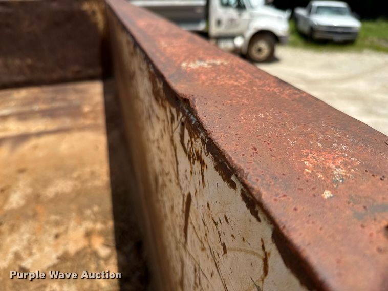 image for item DX5534 1991 Ford F800F dump truck