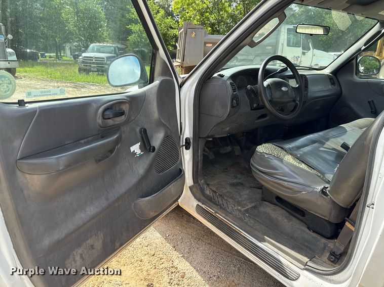 image for item DX5535 2003 Ford F150 pickup truck