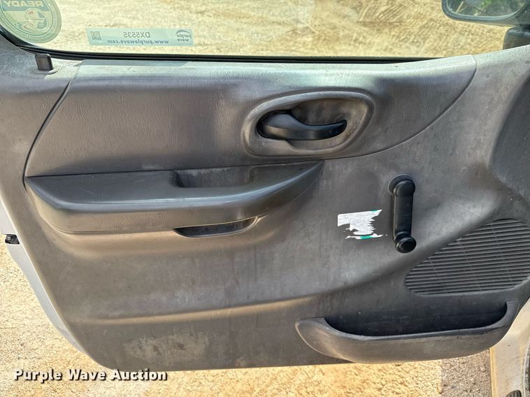 image for item DX5535 2003 Ford F150 pickup truck