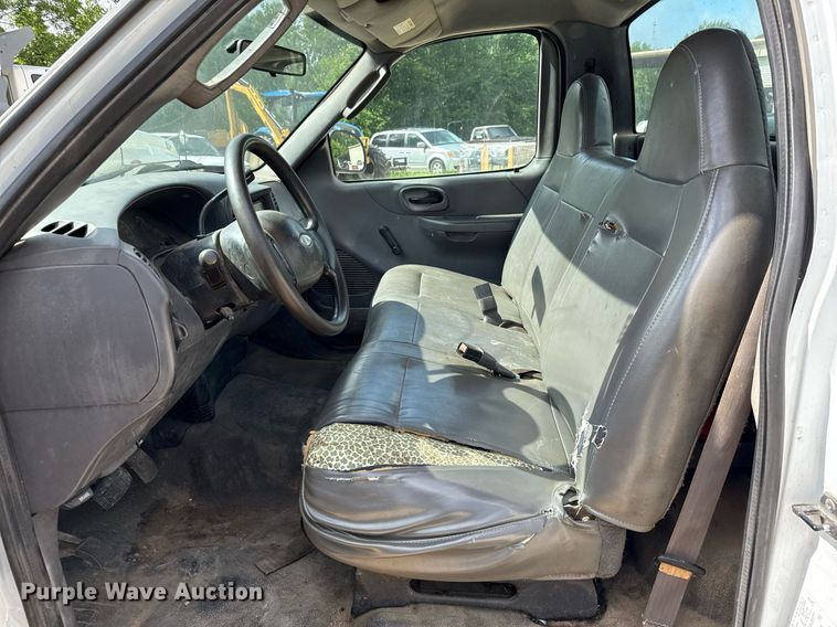 image for item DX5535 2003 Ford F150 pickup truck