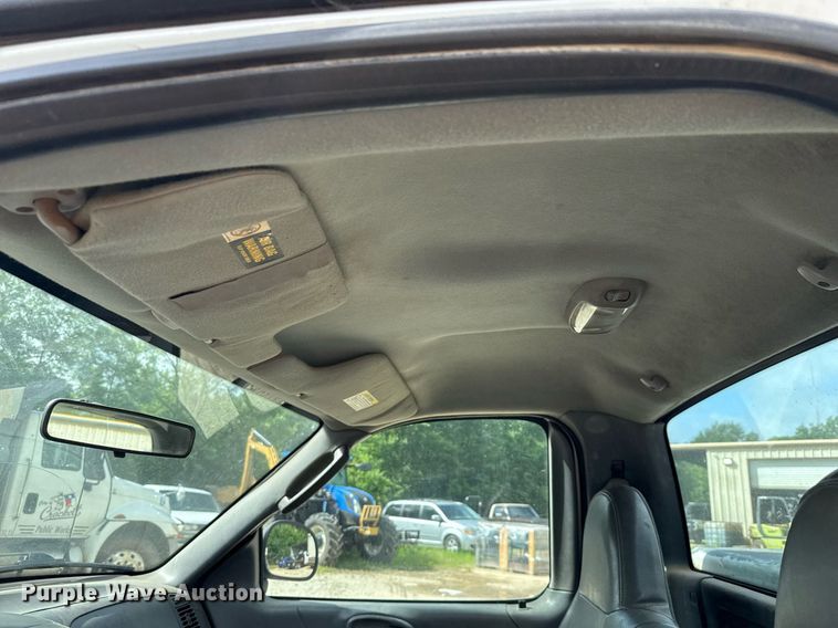 image for item DX5535 2003 Ford F150 pickup truck